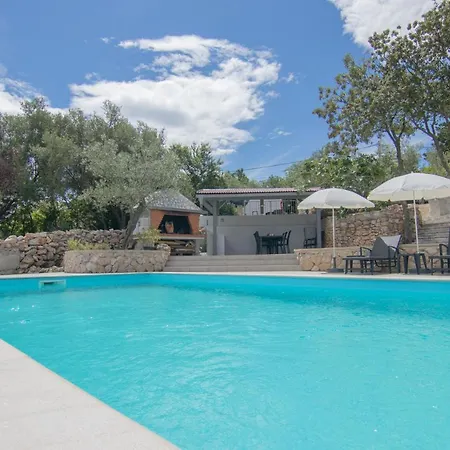 House Erika Semesterbostad